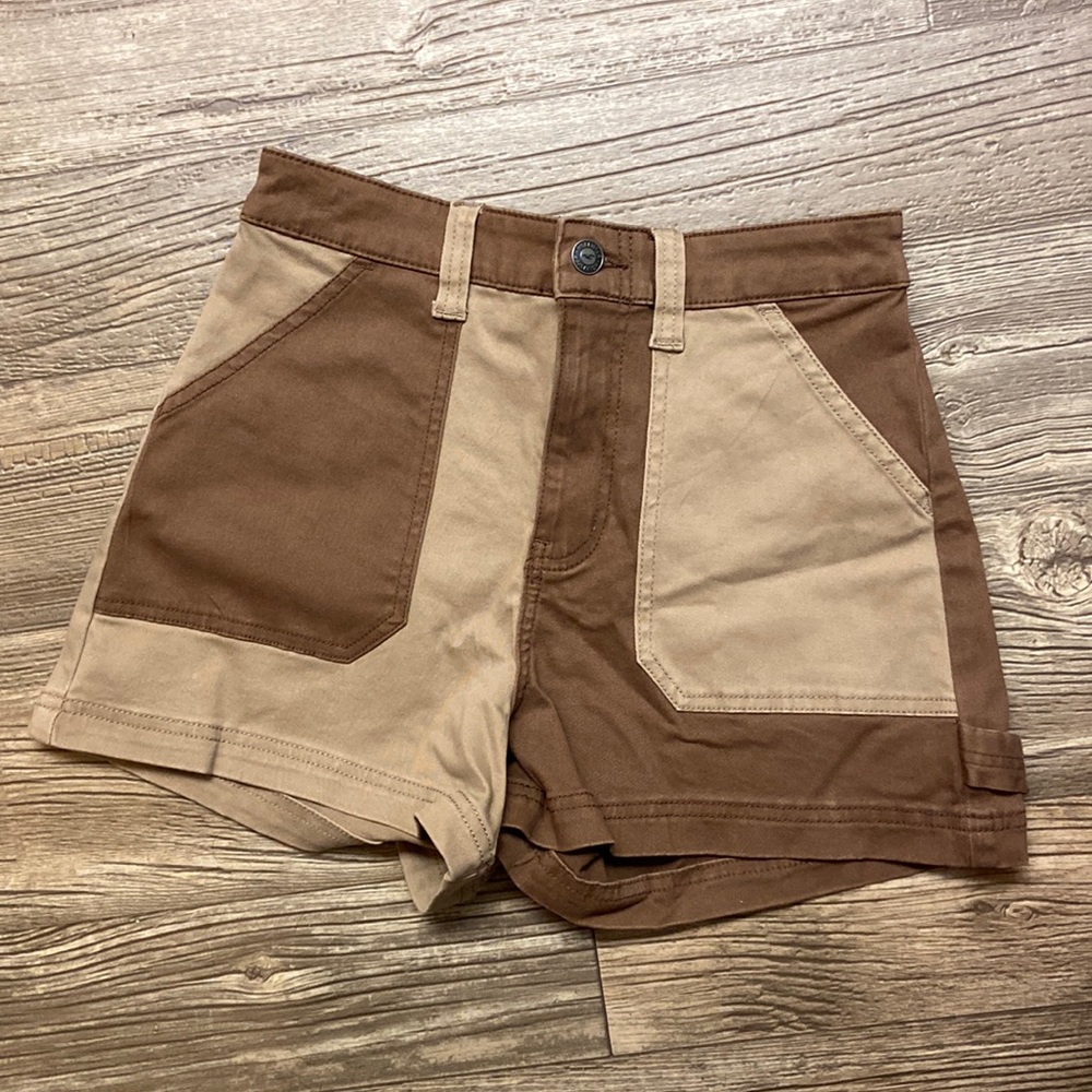 Hollister two-toned Shorts
